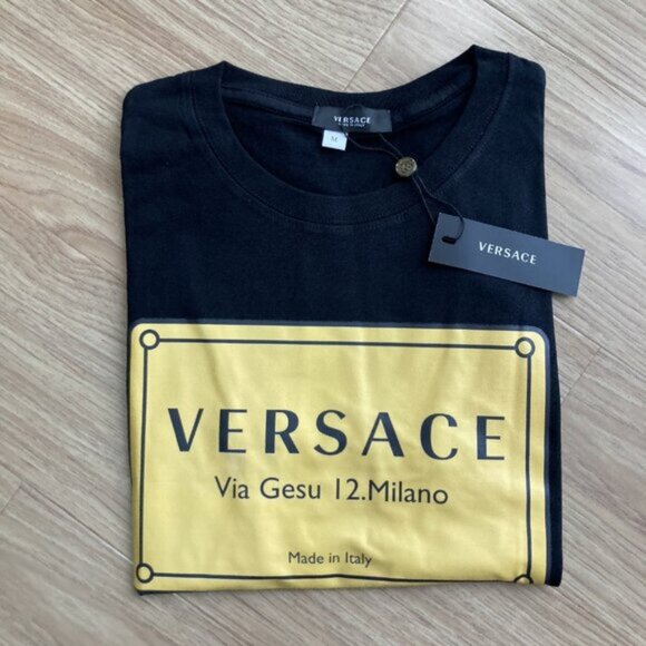 Authentic New Versace short sleeved t-shirt Black Size M L XL - Picture 3 of 6